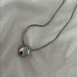 Elegant Silver Pendant Necklace